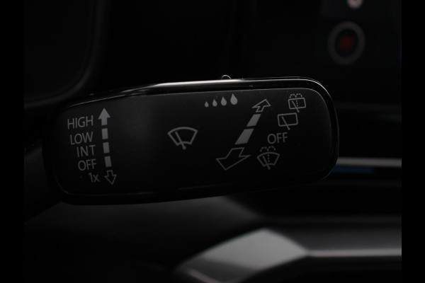 CUPRA Formentor 1.5 TSI High Automaat | Apple carplay / Android Auto | Keyless Entry / Start | Adaptive Cruise Control | Stoelverwarming | Stuurverwarming | Half Leder