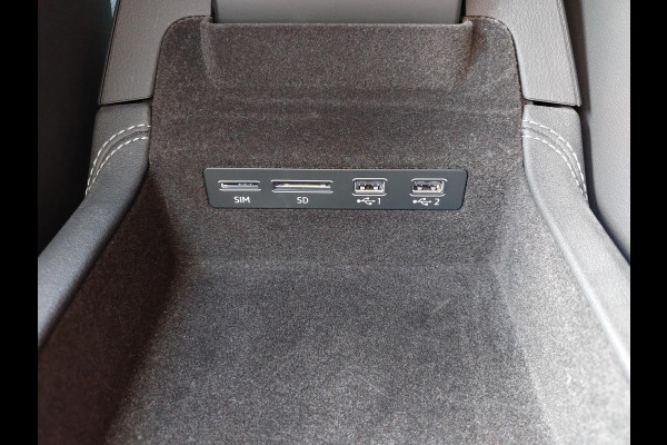Audi A6 Avant 45 TFSI 245pk Sport | 2x S-line | Trekhaak | NAP