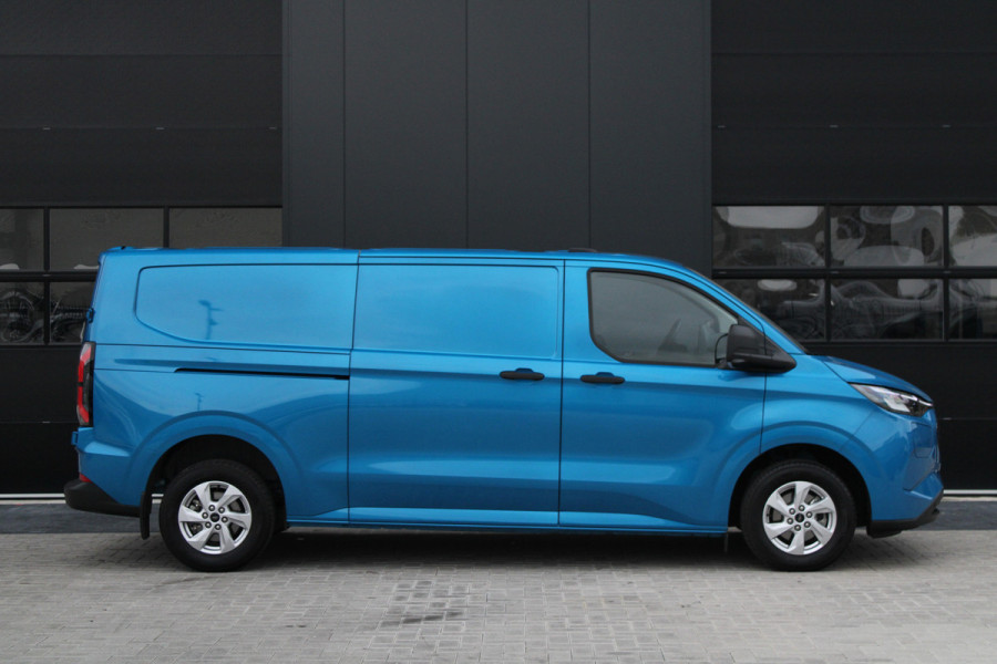 Ford E-Transit Cust. 320 L2H1 Trend 65 kWh 218pk - 2x Schuifdeur - 360 Camera - Pro Power - Keyless - ACC - Stoelverwarming - Rijklaar