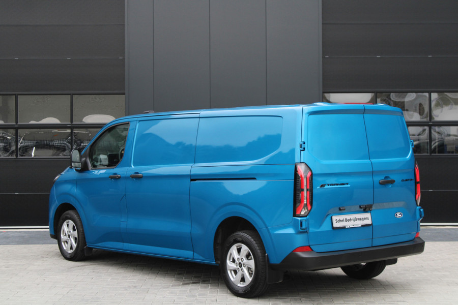 Ford E-Transit Cust. 320 L2H1 Trend 65 kWh 218pk - 2x Schuifdeur - 360 Camera - Pro Power - Keyless - ACC - Stoelverwarming - Rijklaar