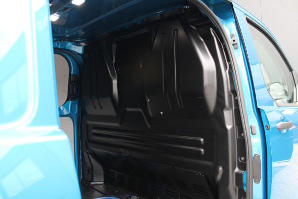 Ford E-Transit Cust. 320 L2H1 Trend 65 kWh 218pk - 2x Schuifdeur - 360 Camera - Pro Power - Keyless - ACC - Stoelverwarming - Rijklaar
