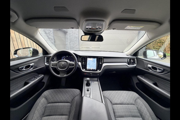 Volvo V60 2.0 B3 Essential Automaat | Google Maps Navigatiesysteem | Apple CarPlay | LED verlichting | Stoel & stuurwielverwarming | Cruis