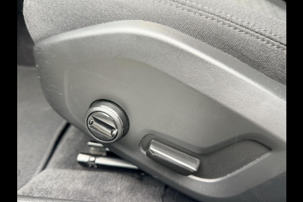 Volvo V60 2.0 B3 Essential Automaat | Google Maps Navigatiesysteem | Apple CarPlay | LED verlichting | Stoel & stuurwielverwarming | Cruis