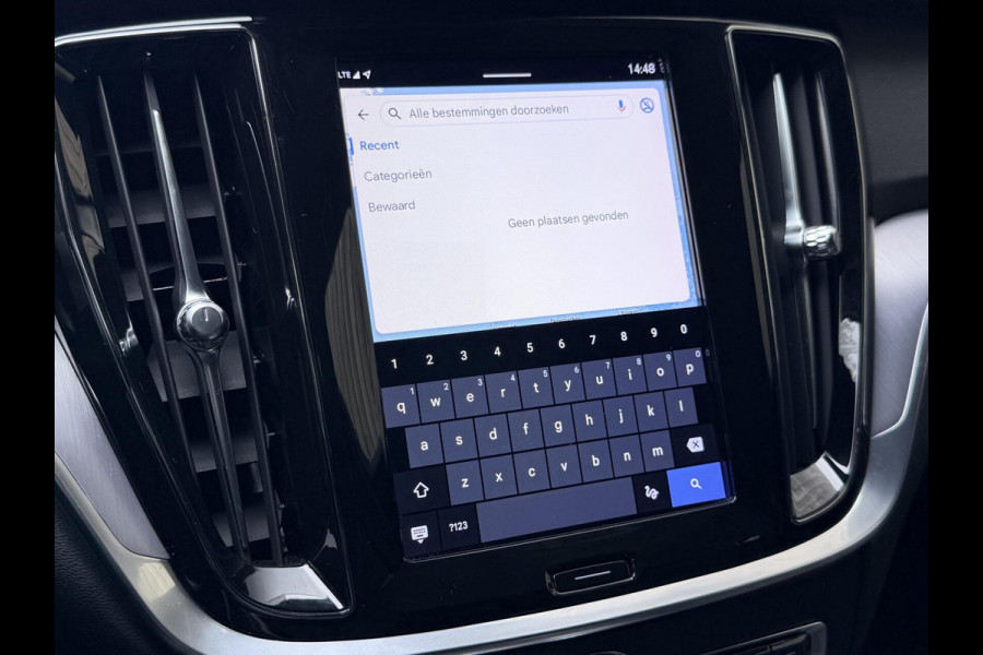 Volvo V60 2.0 B3 Essential Automaat | Google Maps Navigatiesysteem | Apple CarPlay | LED verlichting | Stoel & stuurwielverwarming | Cruis
