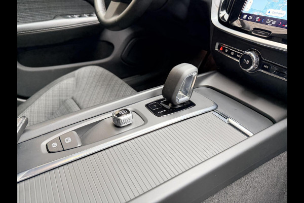 Volvo V60 2.0 B3 Essential Automaat | Google Maps Navigatiesysteem | Apple CarPlay | LED verlichting | Stoel & stuurwielverwarming | Cruis
