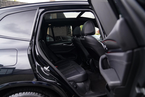 BMW X3 XDrive20i High Executive | Panorama | Shadowline | Camera | M-pakket | Luxe Leder - Memory | Apple Carplay | Cruise Control
