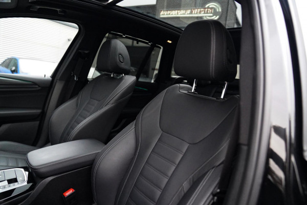 BMW X3 XDrive20i High Executive | Panorama | Shadowline | Camera | M-pakket | Luxe Leder - Memory | Apple Carplay | Cruise Control