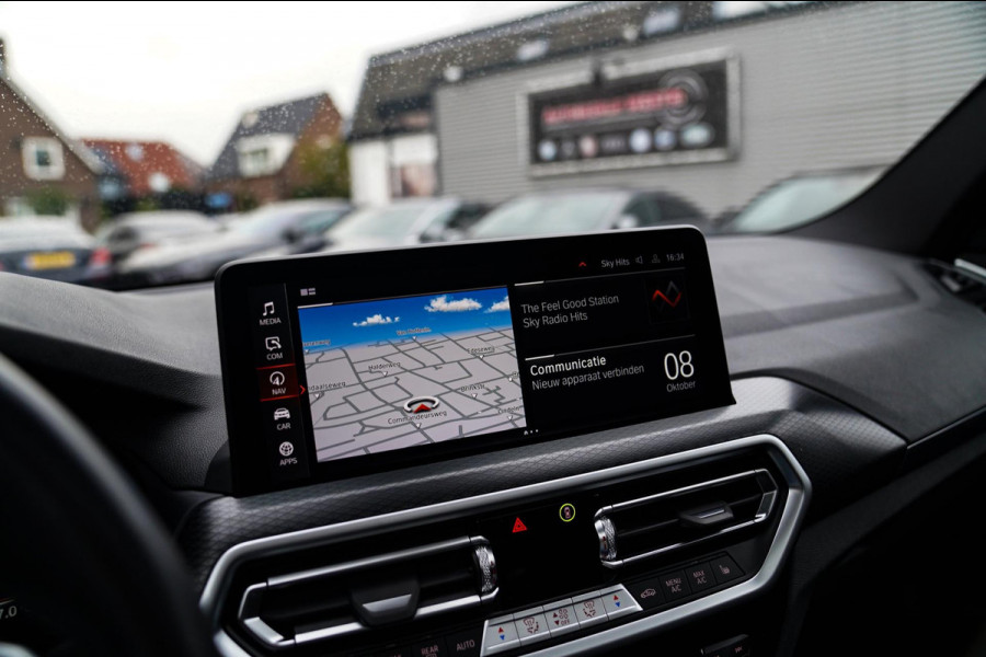 BMW X3 XDrive20i High Executive | Panorama | Shadowline | Camera | M-pakket | Luxe Leder - Memory | Apple Carplay | Cruise Control