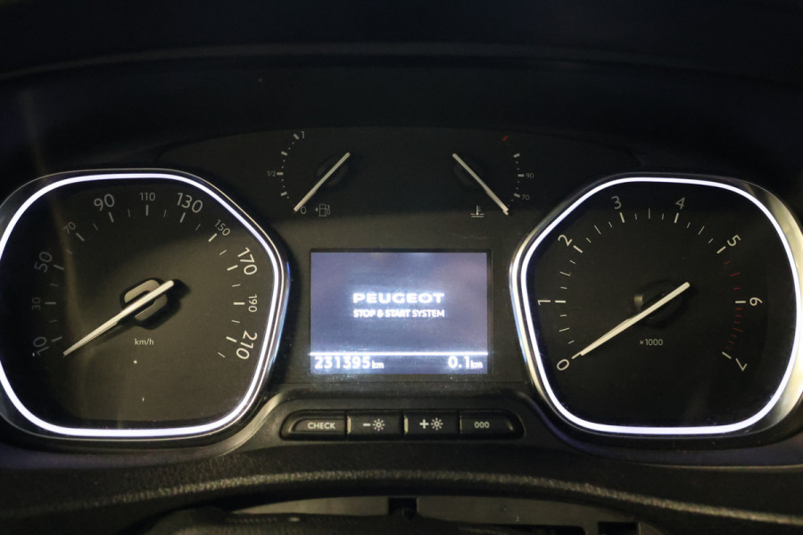 Peugeot Expert 2.0 BlueHDI 180 DC XL L3H1 | Sport Edition | L+R Schuifdeur | CarPlay | Camera | Dodehoek detector | Navigatie | Bi-Xenon | Trekhaak | Climate control | PDC | Alarm klasse 3 | Nieuwe APK | NAP Logisch