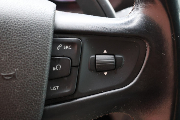 Peugeot Expert 2.0 BlueHDI 180 DC XL L3H1 | Sport Edition | L+R Schuifdeur | CarPlay | Camera | Dodehoek detector | Navigatie | Bi-Xenon | Trekhaak | Climate control | PDC | Alarm klasse 3 | Nieuwe APK | NAP Logisch
