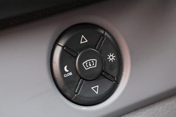 Peugeot Expert 2.0 BlueHDI 180 DC XL L3H1 | Sport Edition | L+R Schuifdeur | CarPlay | Camera | Dodehoek detector | Navigatie | Bi-Xenon | Trekhaak | Climate control | PDC | Alarm klasse 3 | Nieuwe APK | NAP Logisch