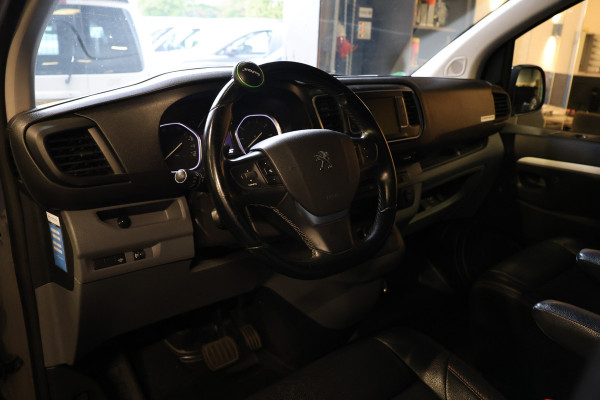 Peugeot Expert 2.0 BlueHDI 180 DC XL L3H1 | Sport Edition | L+R Schuifdeur | CarPlay | Camera | Dodehoek detector | Navigatie | Bi-Xenon | Trekhaak | Climate control | PDC | Alarm klasse 3 | Nieuwe APK | NAP Logisch
