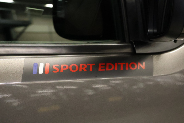 Peugeot Expert 2.0 BlueHDI 180 DC XL L3H1 | Sport Edition | L+R Schuifdeur | CarPlay | Camera | Dodehoek detector | Navigatie | Bi-Xenon | Trekhaak | Climate control | PDC | Alarm klasse 3 | Nieuwe APK | NAP Logisch
