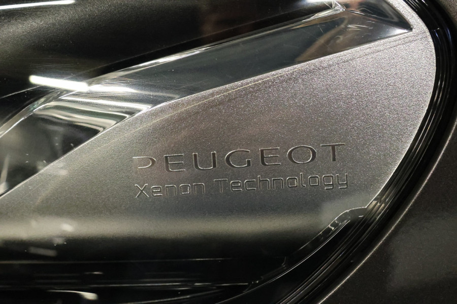 Peugeot Expert 2.0 BlueHDI 180 DC XL L3H1 | Sport Edition | L+R Schuifdeur | CarPlay | Camera | Dodehoek detector | Navigatie | Bi-Xenon | Trekhaak | Climate control | PDC | Alarm klasse 3 | Nieuwe APK | NAP Logisch