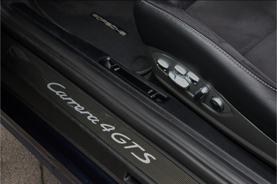 Porsche 911 991.2 3.0 Carrera 4 GTS NL auto **Centerlock/Pano/Carbon/Alcantara/Sportuitlaat**