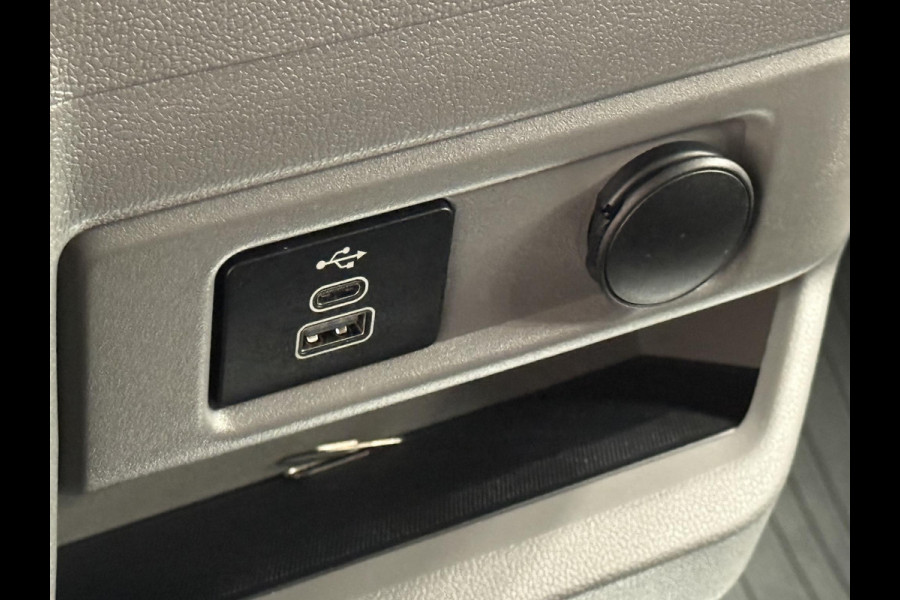 Ford Transit Custom 280 2.0 TDCI L1H1 Trend Nieuw Model Airco Navi Trekhaak PDC V+A Camera