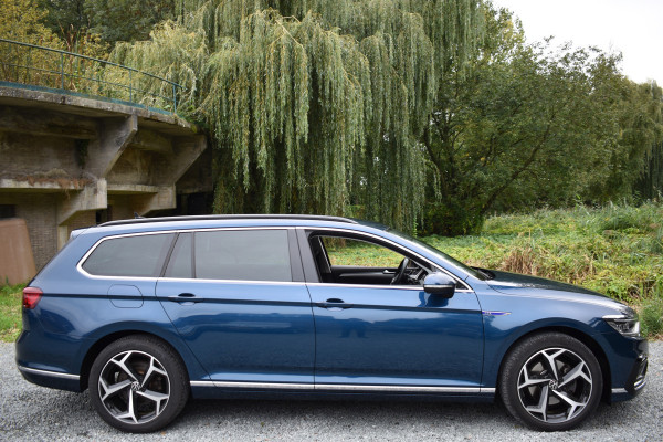 Volkswagen Passat Variant GTE 218PK DSG HYBRID BUSINESS IQ-LIGHT/CAMERA/TREKHAAK Volkswagen Passat Variant GTE 218PK DSG HYBRID BUSINESS IQ-LIGHT/CAMERA/TREKHAAK