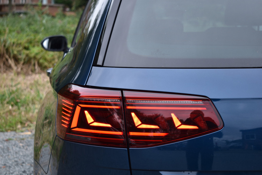 Volkswagen Passat Variant GTE 218PK DSG HYBRID BUSINESS IQ-LIGHT/CAMERA/TREKHAAK Volkswagen Passat Variant GTE 218PK DSG HYBRID BUSINESS IQ-LIGHT/CAMERA/TREKHAAK