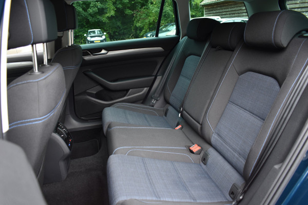 Volkswagen Passat Variant GTE 218PK DSG HYBRID BUSINESS IQ-LIGHT/CAMERA/TREKHAAK Volkswagen Passat Variant GTE 218PK DSG HYBRID BUSINESS IQ-LIGHT/CAMERA/TREKHAAK