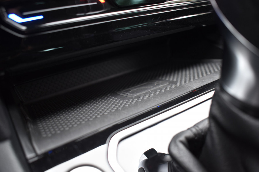 Volkswagen Passat Variant GTE 218PK DSG HYBRID BUSINESS IQ-LIGHT/CAMERA/TREKHAAK Volkswagen Passat Variant GTE 218PK DSG HYBRID BUSINESS IQ-LIGHT/CAMERA/TREKHAAK