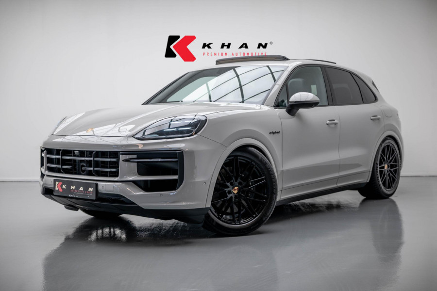 Porsche Cayenne 3.0 E-Hybrid |Pano|Krijt|SportChrono|Fabrieksgarantie t/m 2029| Porsche Cayenne 3.0 E-Hybrid |Pano|Krijt|SportChrono|Fabrieksgarantie t/m 2029|