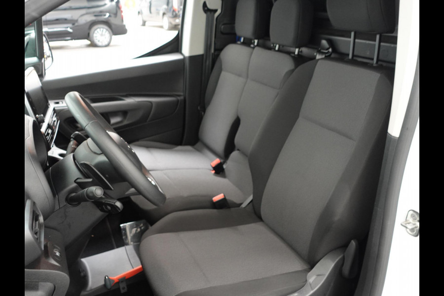 Citroën Berlingo 1.5 BlueHDi 130PK L2 3-zits Automaat Airco Bluetooth PDC achter Trekhaak Citroën Berlingo 1.5 BlueHDi 130PK L2 3-zits Automaat Airco Bluetooth PDC achter Trekhaak