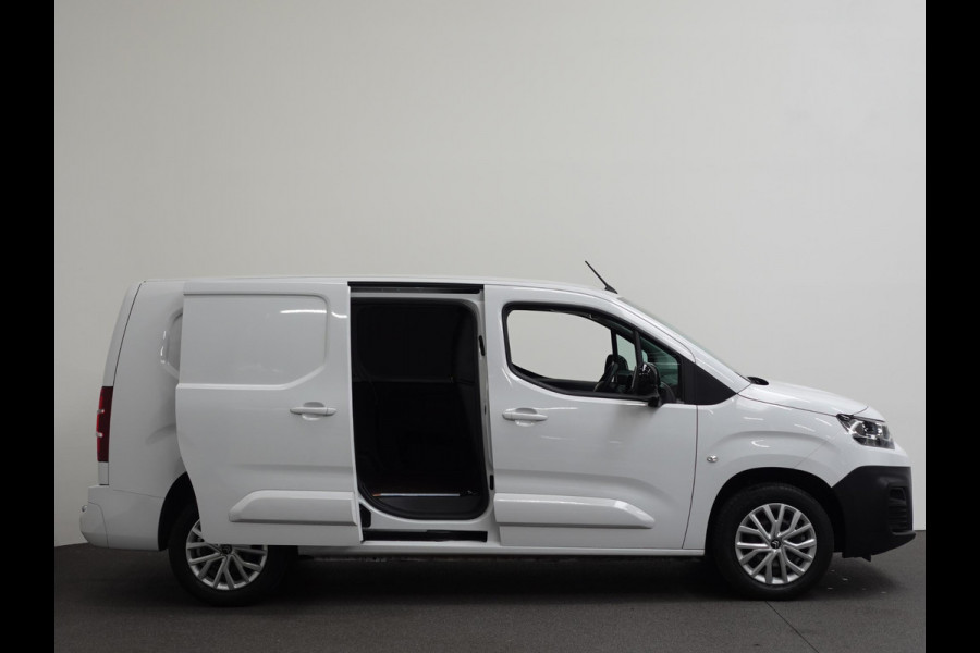 Citroën Berlingo 1.5 BlueHDi 130PK L2 3-zits Automaat Airco Bluetooth PDC achter Trekhaak Citroën Berlingo 1.5 BlueHDi 130PK L2 3-zits Automaat Airco Bluetooth PDC achter Trekhaak