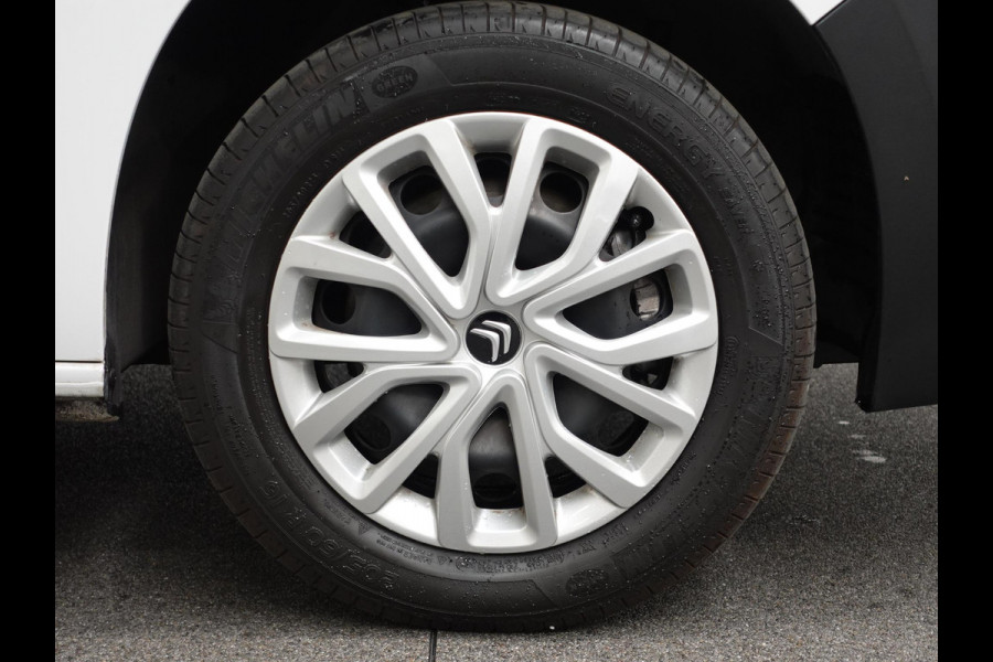 Citroën Berlingo 1.5 BlueHDi 130PK L2 3-zits Automaat Airco Bluetooth PDC achter Trekhaak Citroën Berlingo 1.5 BlueHDi 130PK L2 3-zits Automaat Airco Bluetooth PDC achter Trekhaak