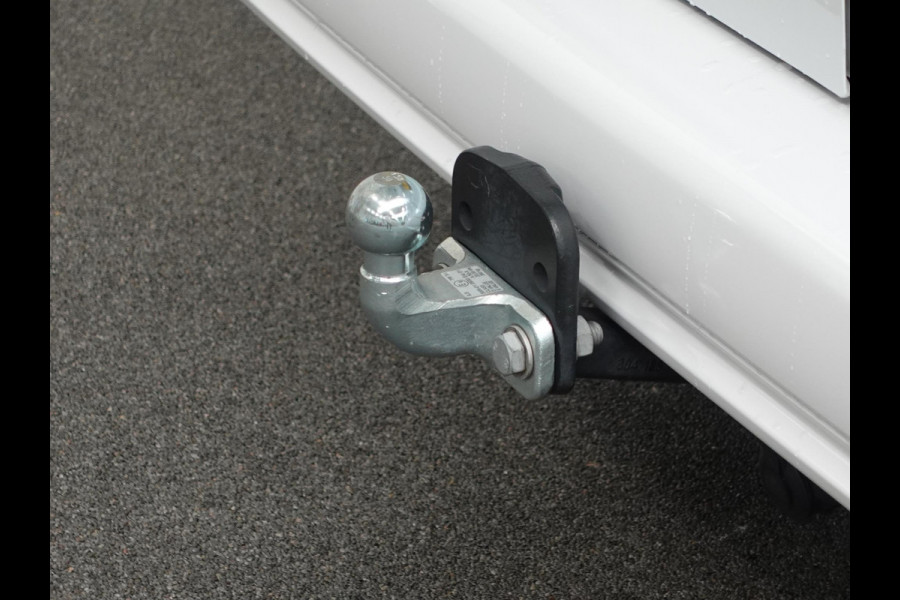 Citroën Berlingo 1.5 BlueHDi 130PK L2 3-zits Automaat Airco Bluetooth PDC achter Trekhaak Citroën Berlingo 1.5 BlueHDi 130PK L2 3-zits Automaat Airco Bluetooth PDC achter Trekhaak