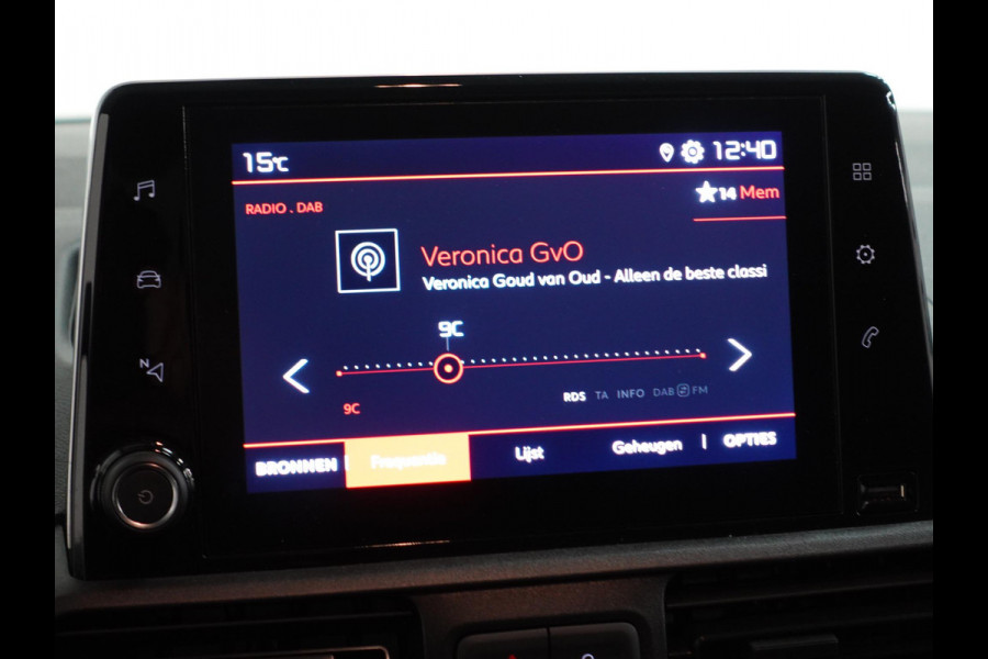 Citroën Berlingo 1.5 BlueHDi 130PK L2 3-zits Automaat Airco Bluetooth PDC achter Trekhaak Citroën Berlingo 1.5 BlueHDi 130PK L2 3-zits Automaat Airco Bluetooth PDC achter Trekhaak