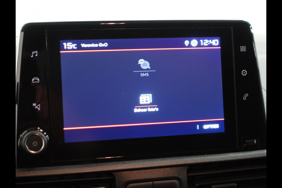 Citroën Berlingo 1.5 BlueHDi 130PK L2 3-zits Automaat Airco Bluetooth PDC achter Trekhaak Citroën Berlingo 1.5 BlueHDi 130PK L2 3-zits Automaat Airco Bluetooth PDC achter Trekhaak