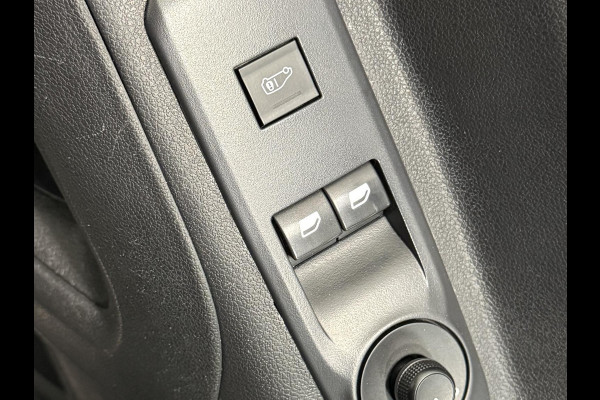 Opel Combo 1.5D L2H1 Edition Automaat Airco Navi PDCA App-connect DAB+ Trekhaak