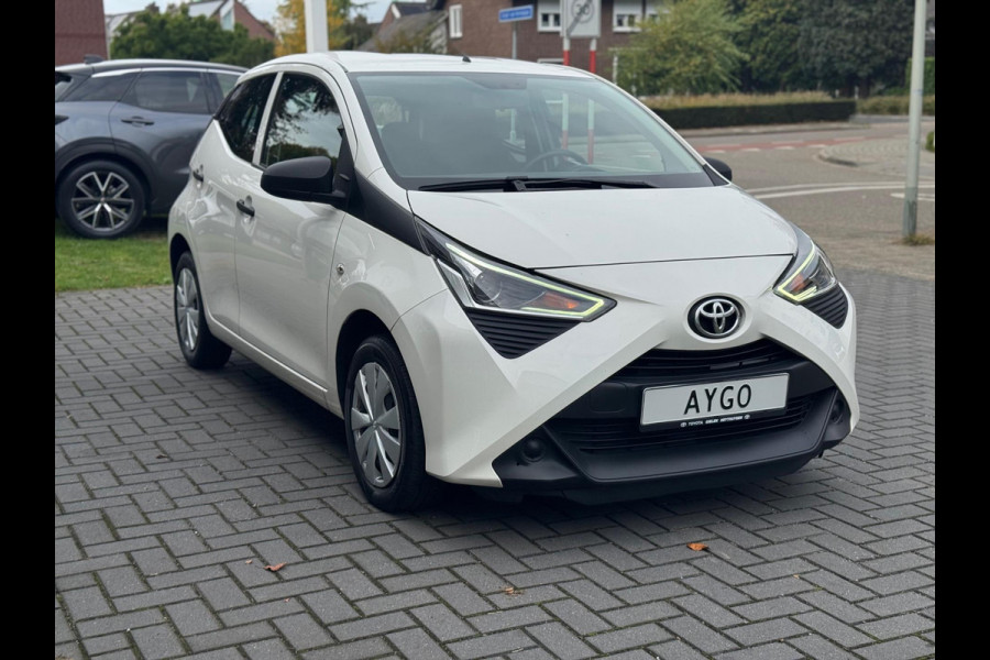 Toyota Aygo 1.0 VVT-i 72pk | Eerste eigenaar, 5 deurs, Stuurwielbedining, Snelheidsbegrenzer, Centrale deurvergrendeling met afstandsbedieni