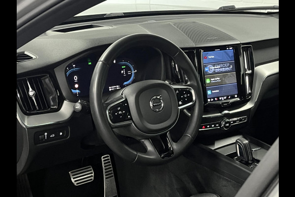 Volvo XC60 2.0 T6 Plug-in hybrid AWD R-Design Trekhaak | Long Range | Open dak | Adapt. cruise | 360 | Head-up | Stuur-/Stoelverwarming |