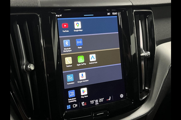 Volvo XC60 2.0 T6 Plug-in hybrid AWD R-Design Trekhaak | Long Range | Open dak | Adapt. cruise | 360 | Head-up | Stuur-/Stoelverwarming |