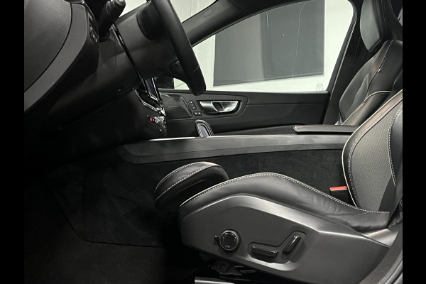 Volvo XC60 2.0 T6 Plug-in hybrid AWD R-Design Trekhaak | Long Range | Open dak | Adapt. cruise | 360 | Head-up | Stuur-/Stoelverwarming |