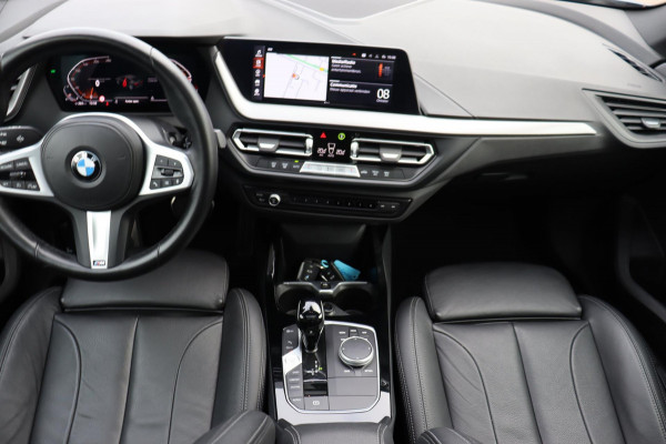 BMW 2 Serie Gran Coupé 218i Introduction Ed. M-Sport org.NL Harman Kardon schuifdak camera's