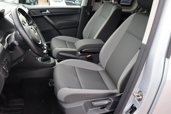 Volkswagen Caddy Maxi 1.4 TSI Trendl. 5p+1 Rolstoel auto bodemverlaging a.camera