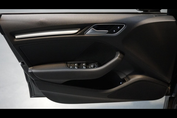 Audi A3 Sportback 40 e-tron S-Line Plus AUTOMAAT-ACC-AUDI SOUND-DRIVE SELECT-FULL LED-KEYLESS-NAVIGATIE-VIRTUEEL-STOELVERWARMING