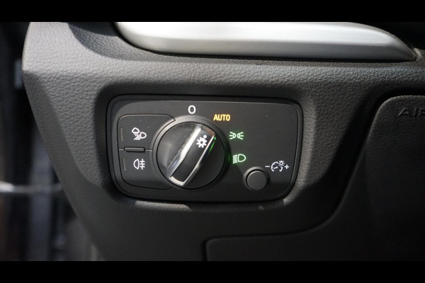 Audi A3 Sportback 40 e-tron S-Line Plus AUTOMAAT-ACC-AUDI SOUND-DRIVE SELECT-FULL LED-KEYLESS-NAVIGATIE-VIRTUEEL-STOELVERWARMING