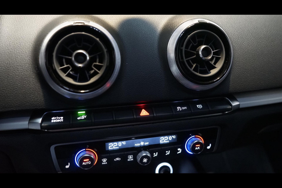 Audi A3 Sportback 40 e-tron S-Line Plus AUTOMAAT-ACC-AUDI SOUND-DRIVE SELECT-FULL LED-KEYLESS-NAVIGATIE-VIRTUEEL-STOELVERWARMING