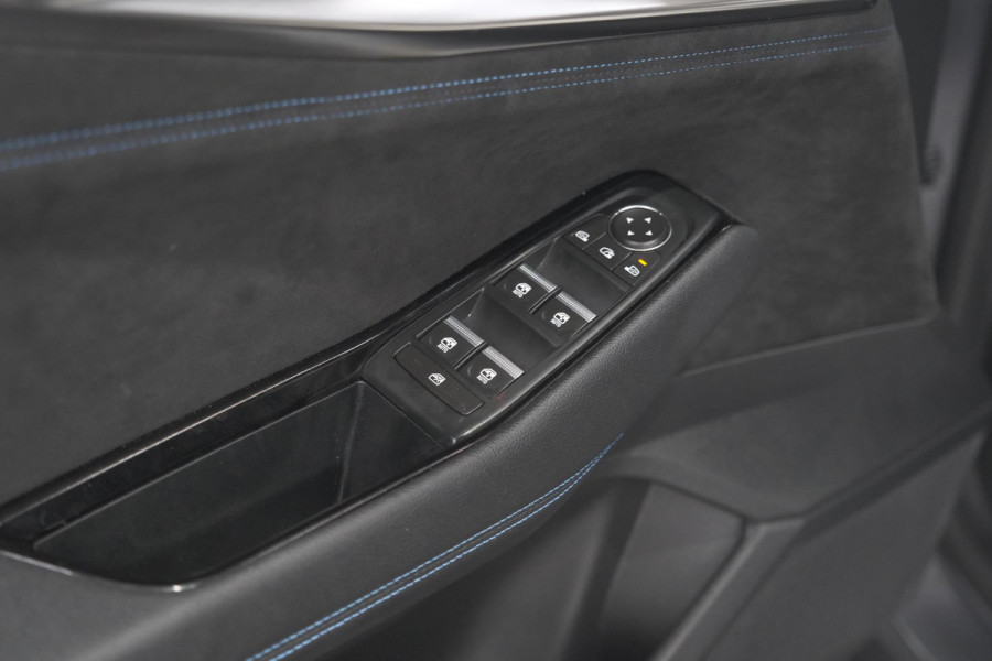 Renault Austral 1.2 E-Tech full hybrid 200 techno esprit Alpine | Trekhaak | Camera | Parkeersensoren