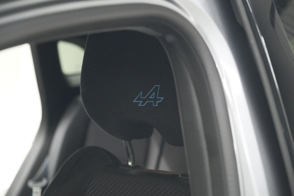 Renault Austral 1.2 E-Tech full hybrid 200 techno esprit Alpine | Trekhaak | Camera | Parkeersensoren