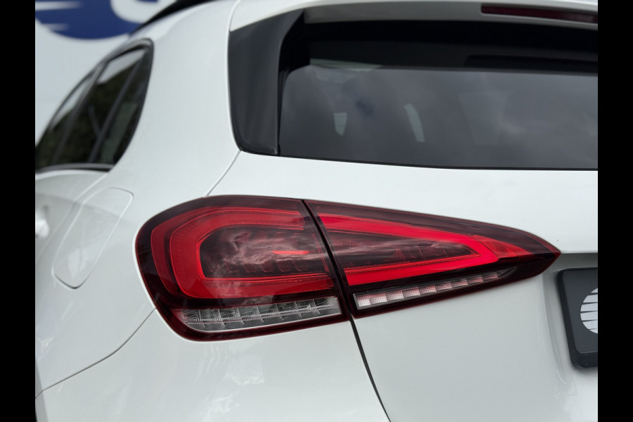 Mercedes-Benz A-Klasse 250 e Business Solution AMG Limited | Pano | Ambient Light | Camera | LED | MBUX | 19 inch