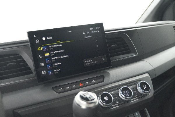 Renault Master T35 2.0 dCi 170 L3H2 Extra | Trekhaak | Camera | Vloerplaat | Apple Carplay