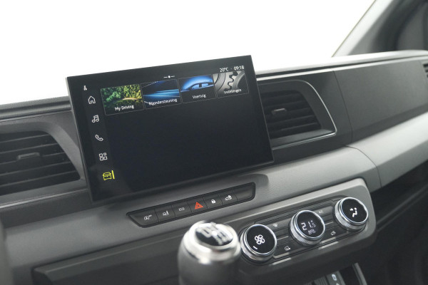 Renault Master T35 2.0 dCi 170 L3H2 Extra | Trekhaak | Camera | Vloerplaat | Apple Carplay
