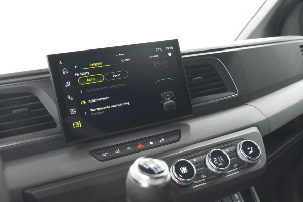 Renault Master T35 2.0 dCi 170 L3H2 Extra | Trekhaak | Camera | Vloerplaat | Apple Carplay