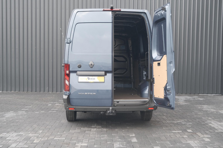 Renault Master T35 2.0 dCi 170 L3H2 Extra | Trekhaak | Camera | Vloerplaat | Apple Carplay