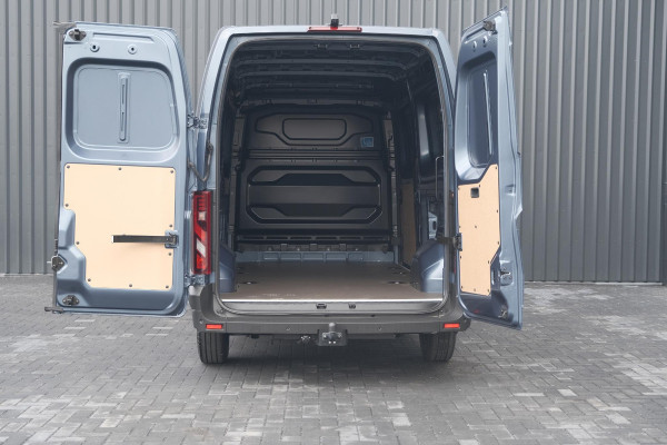 Renault Master T35 2.0 dCi 170 L3H2 Extra | Trekhaak | Camera | Vloerplaat | Apple Carplay
