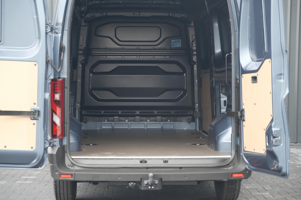 Renault Master T35 2.0 dCi 170 L3H2 Extra | Trekhaak | Camera | Vloerplaat | Apple Carplay